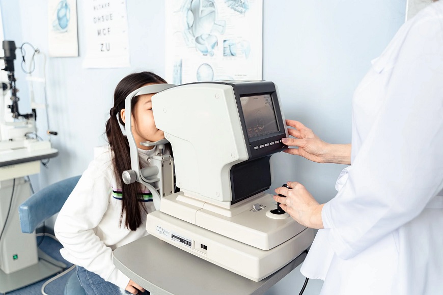 optometrist vs ophthalmologist differences