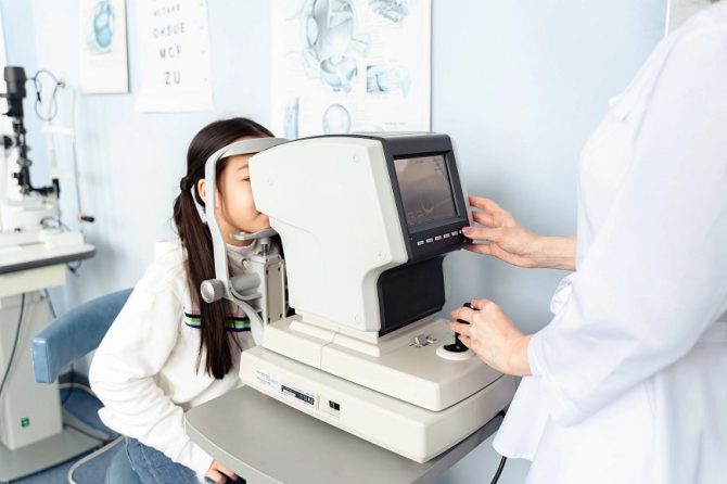 Optometrist Vs. Ophthalmologist: Know the Differences